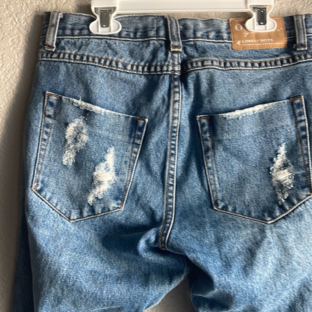 One tablespoon distressed style denim jeans.(24) - Picture 8 of 16